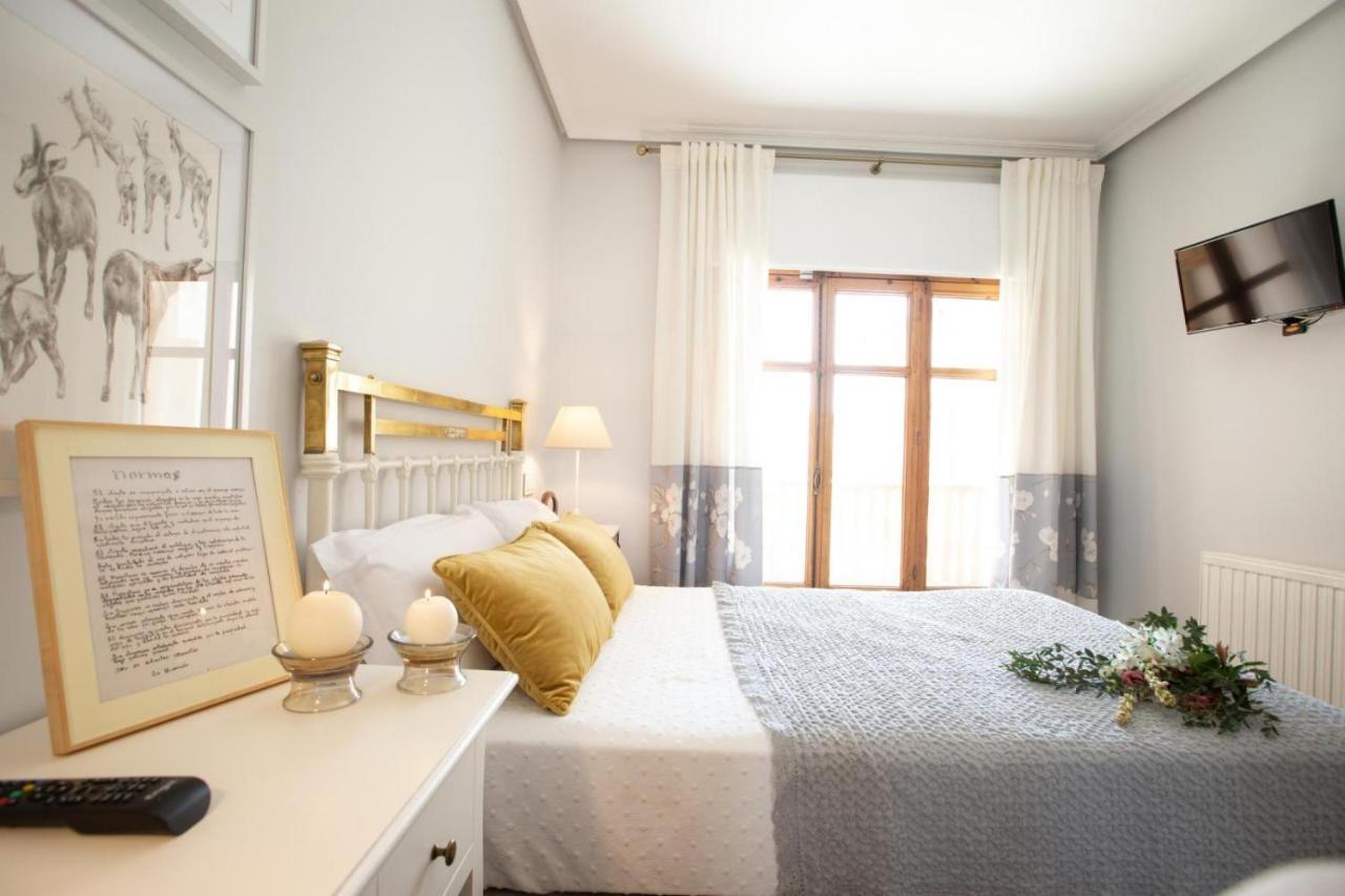 El Patio De Los Jazmines Boutique-House กอนซูเอกรา ภายนอก รูปภาพ